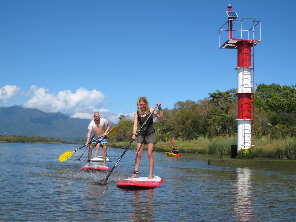 Bazil'S Backpackers Bbh Hostel & Surf School Westport Phòng bức ảnh