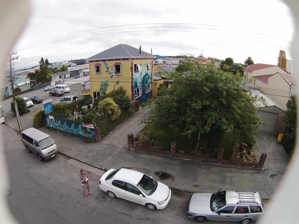 Bazil'S Backpackers Bbh Hostel & Surf School Westport Ngoại thất bức ảnh